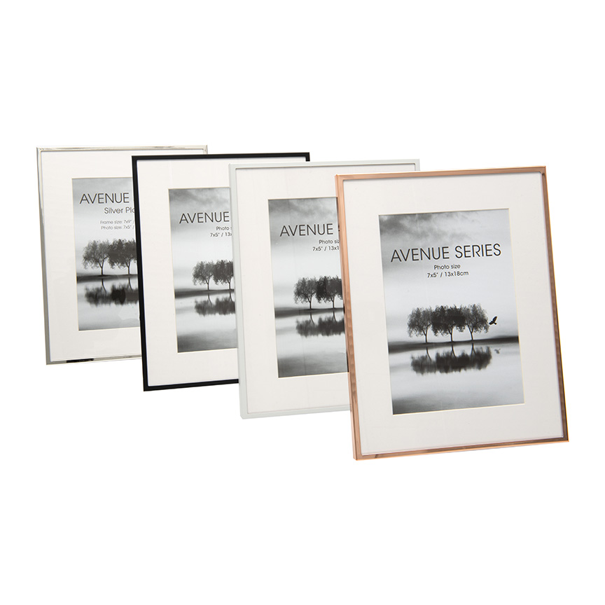 Avenue - Frames - Captcha Photography